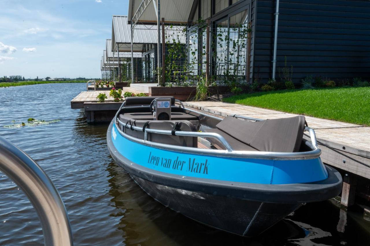 4 To 6 Persons Waterfront Villa Roelofarendsveen Exterior photo
